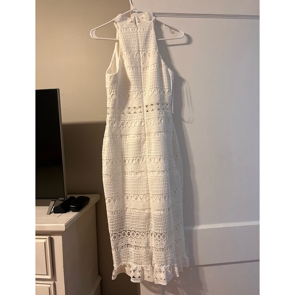 White dress from Lady Black Tie - Picture 4 of 6